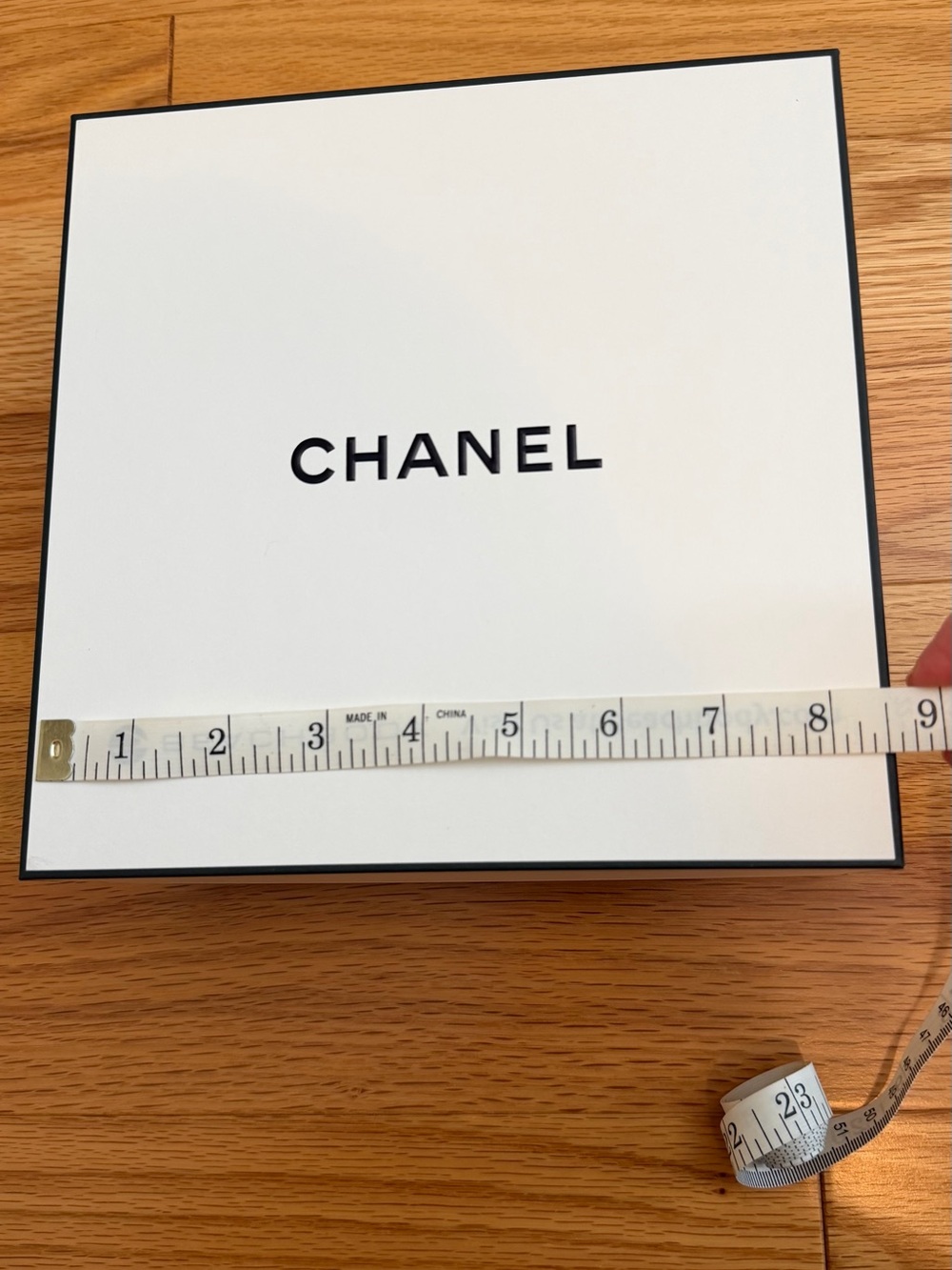Chanel Box - Picture 4 of 5